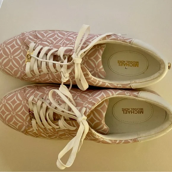 Michael Kors Low Profile Keaton Sneakers. Powder Blush Color. MK Monogram 9.5 - Picture 2 of 8